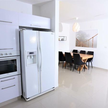 Aristone Luxury Apartment Tiberíades Exterior foto